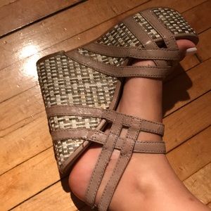 Nine West basket weave wedges